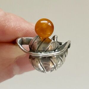 Vintage Modernist European Baltic Butterscotch Amber Sterling Silver Ring